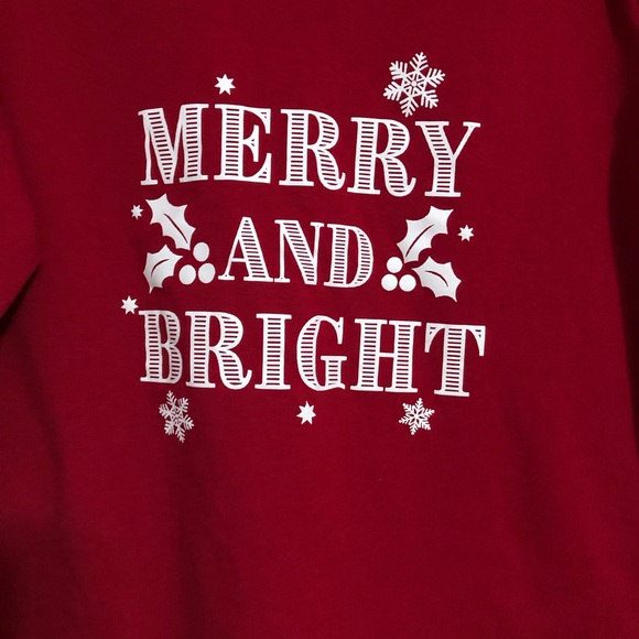 Family PJs from Macy’s Merry and bright red long sleeve shirt womens extra large - Picture 2 of 5